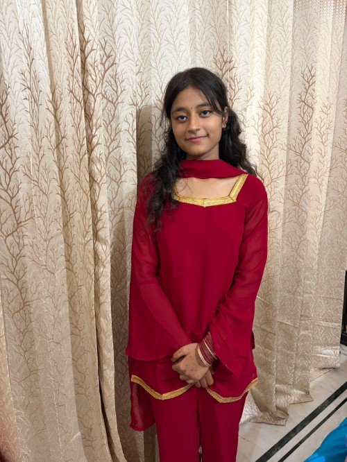 Pihu Singh  home tutor in Varanasi.